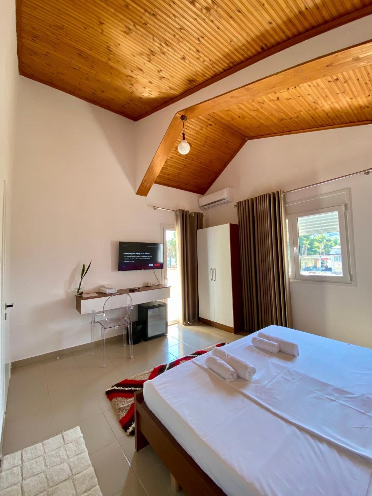 Villa Niku Берат Екстер'єр фото